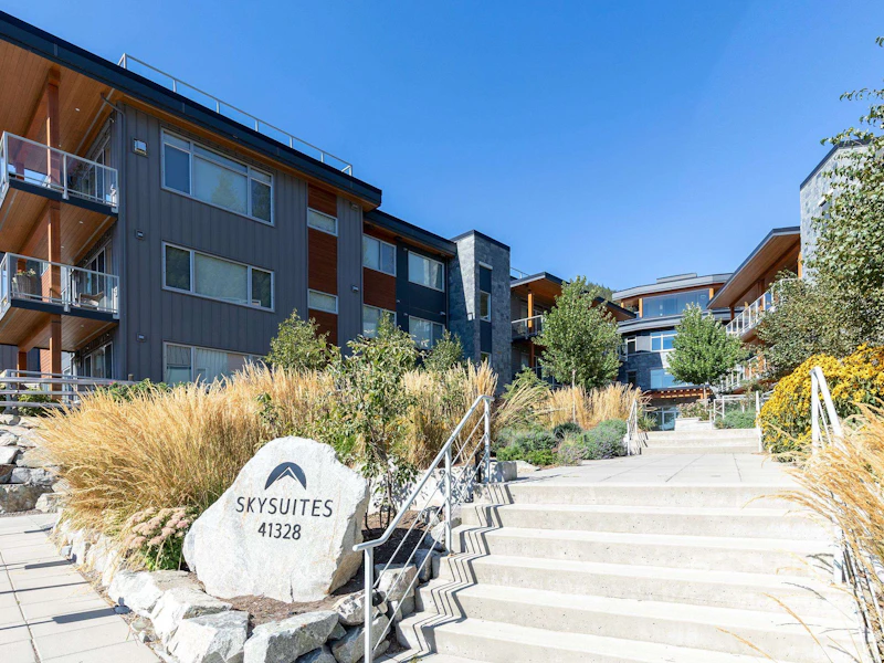 201 - 41328 Skyridge Place, Squamish BC