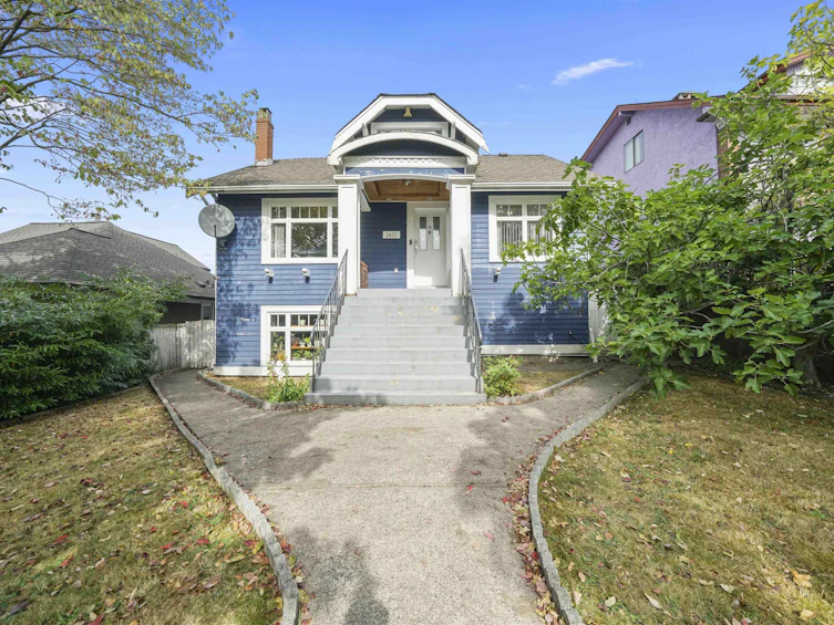 3435 Pandora Street, Vancouver, BC, V5K 1W7