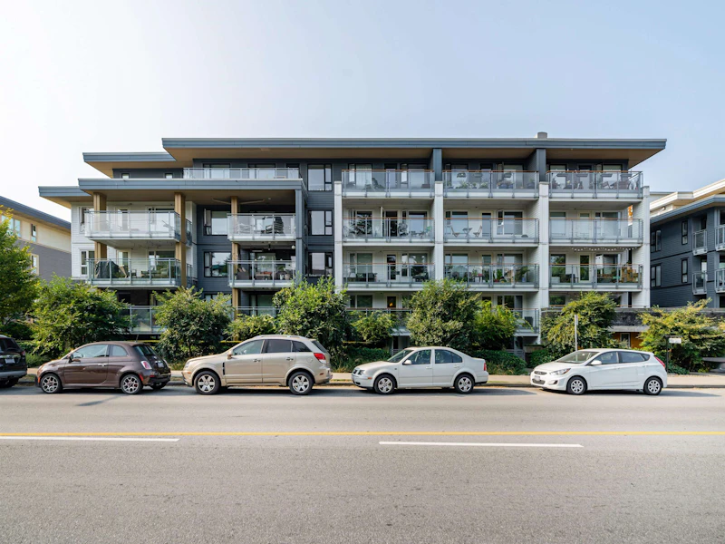 114 - 221 E 3rd Street, North Vancouver BC