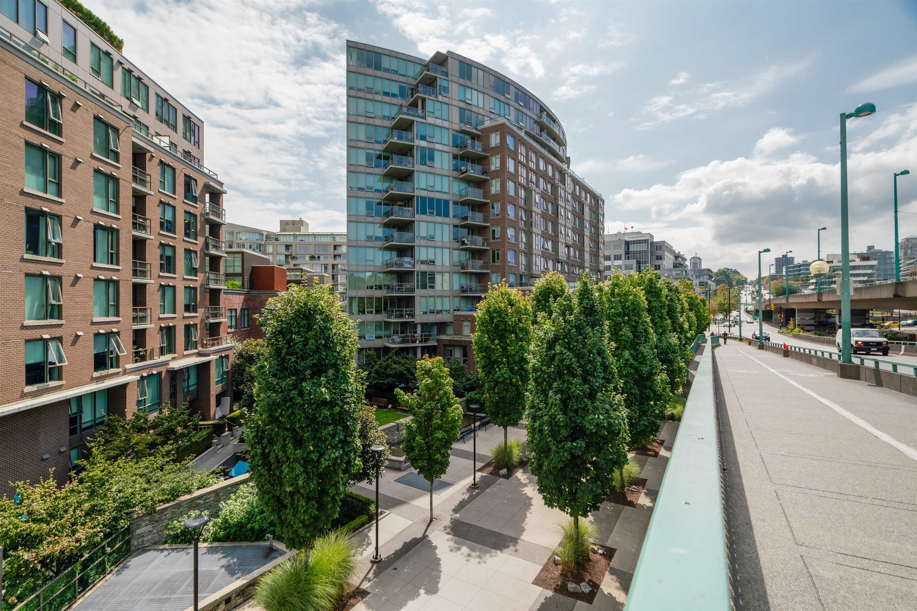 TH105-445 W 2nd Avenue, Vancouver, BC, V5Y 0E8