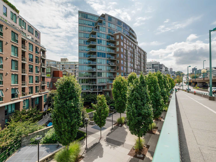 TH105-445 W 2nd Avenue, Vancouver, BC, V5Y 0E8