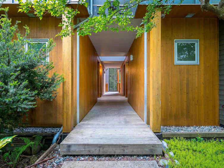 1-3276 Mamquam Road, Squamish, BC, V8B 0S6