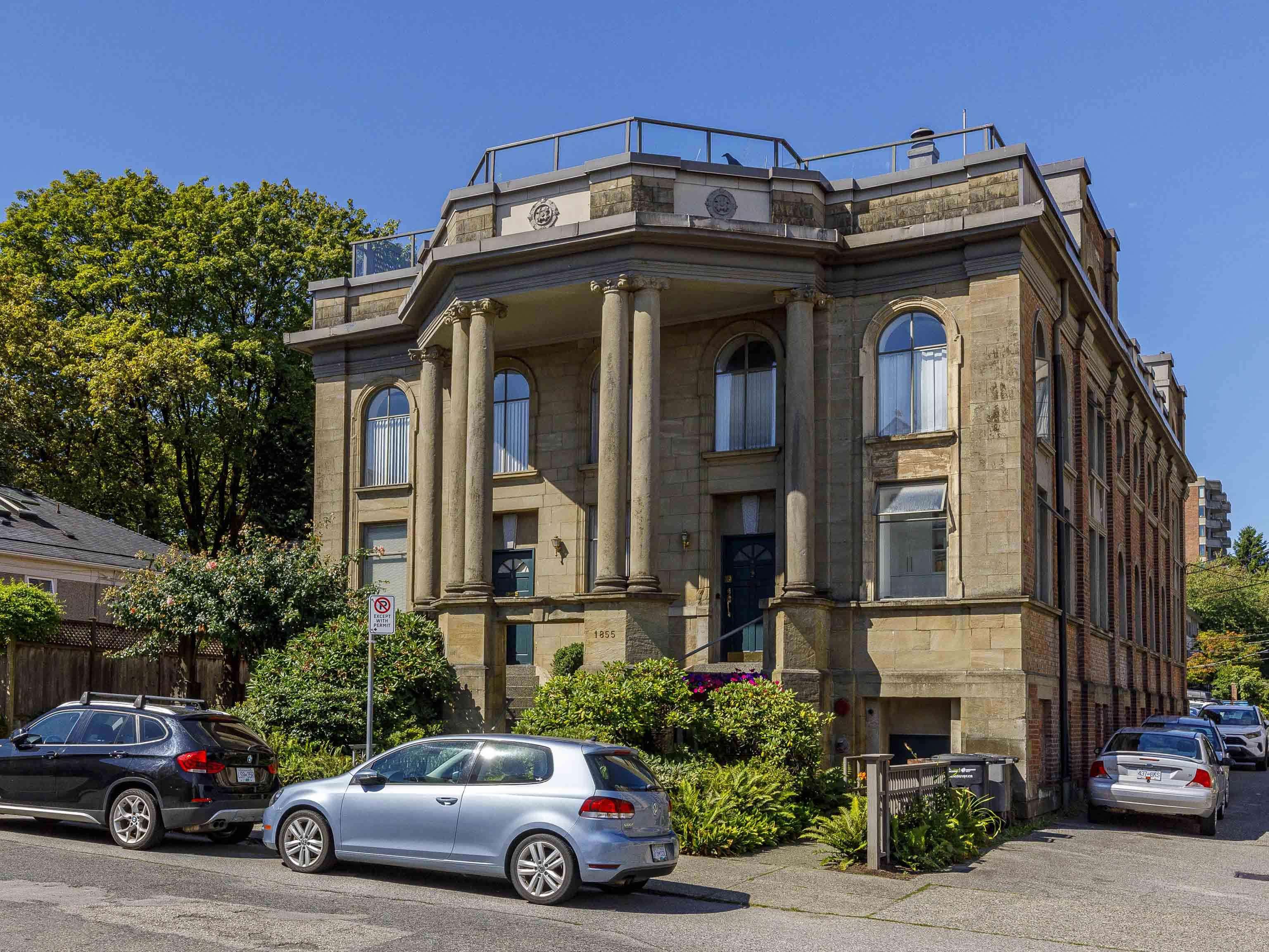 4-1855 Vine Street, Vancouver, BC, V6K 3J8