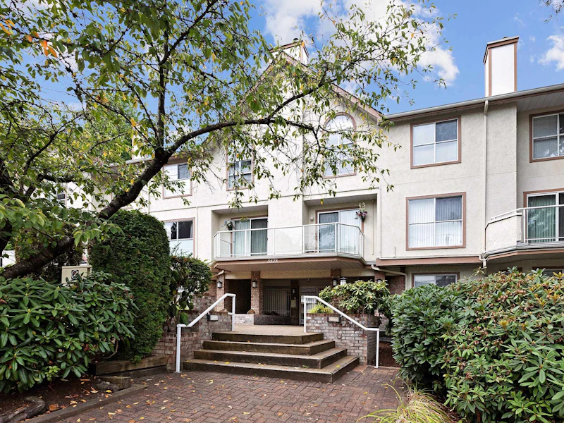 5 - 5575 Patterson Avenue, Burnaby BC V5H 2M6