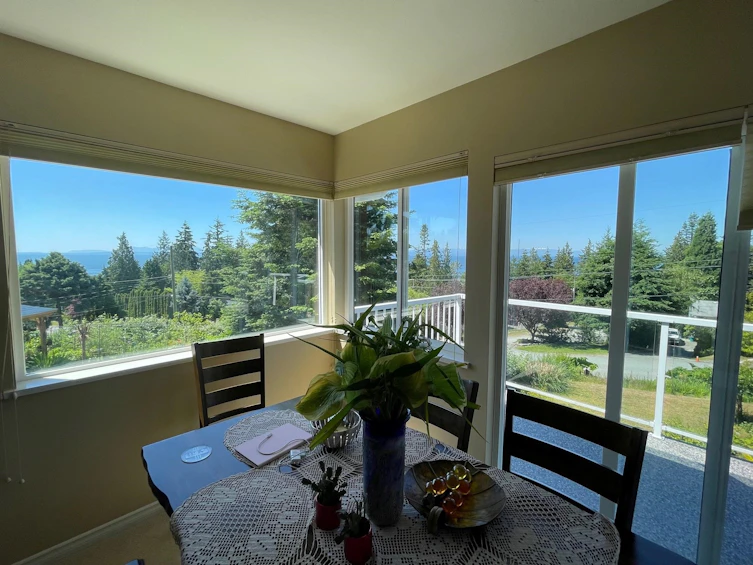 4950 Geer Road, Sechelt, BC, V7Z 0B7