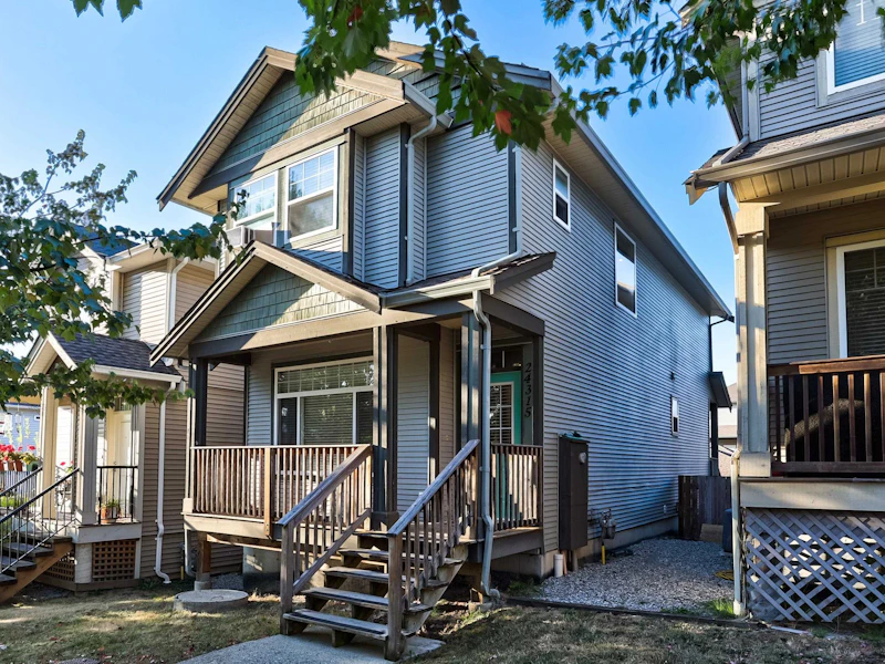 24315 101a Avenue, Maple Ridge BC V2W 0A7