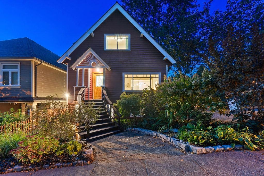 2075 E 3rd Avenue, Vancouver, BC, V5N 1H6