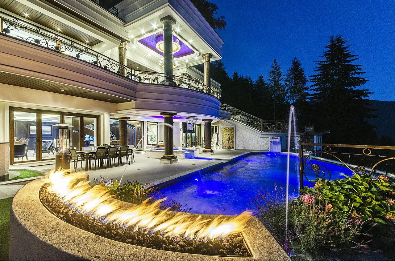 1049 Millstream Road, West Vancouver, BC, V7S 2C8