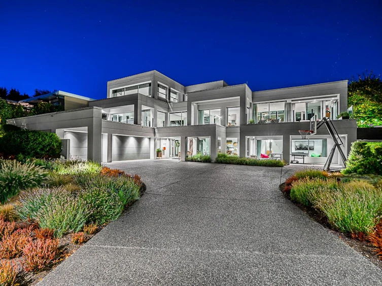 4254 Rockridge Road, West Vancouver, BC, V7W 1A5