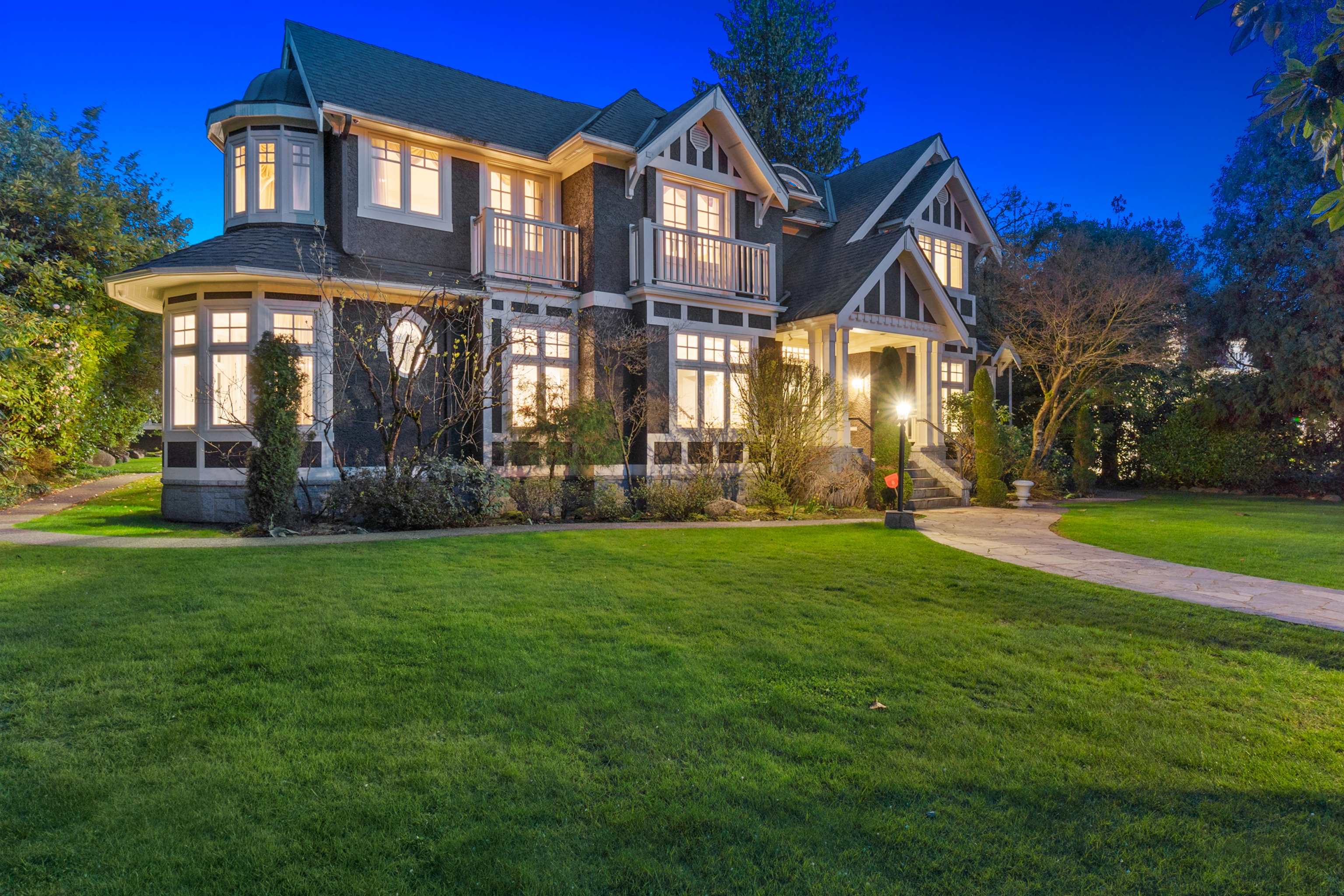 1568 W 32nd Avenue, Vancouver, BC, V6J 3A6