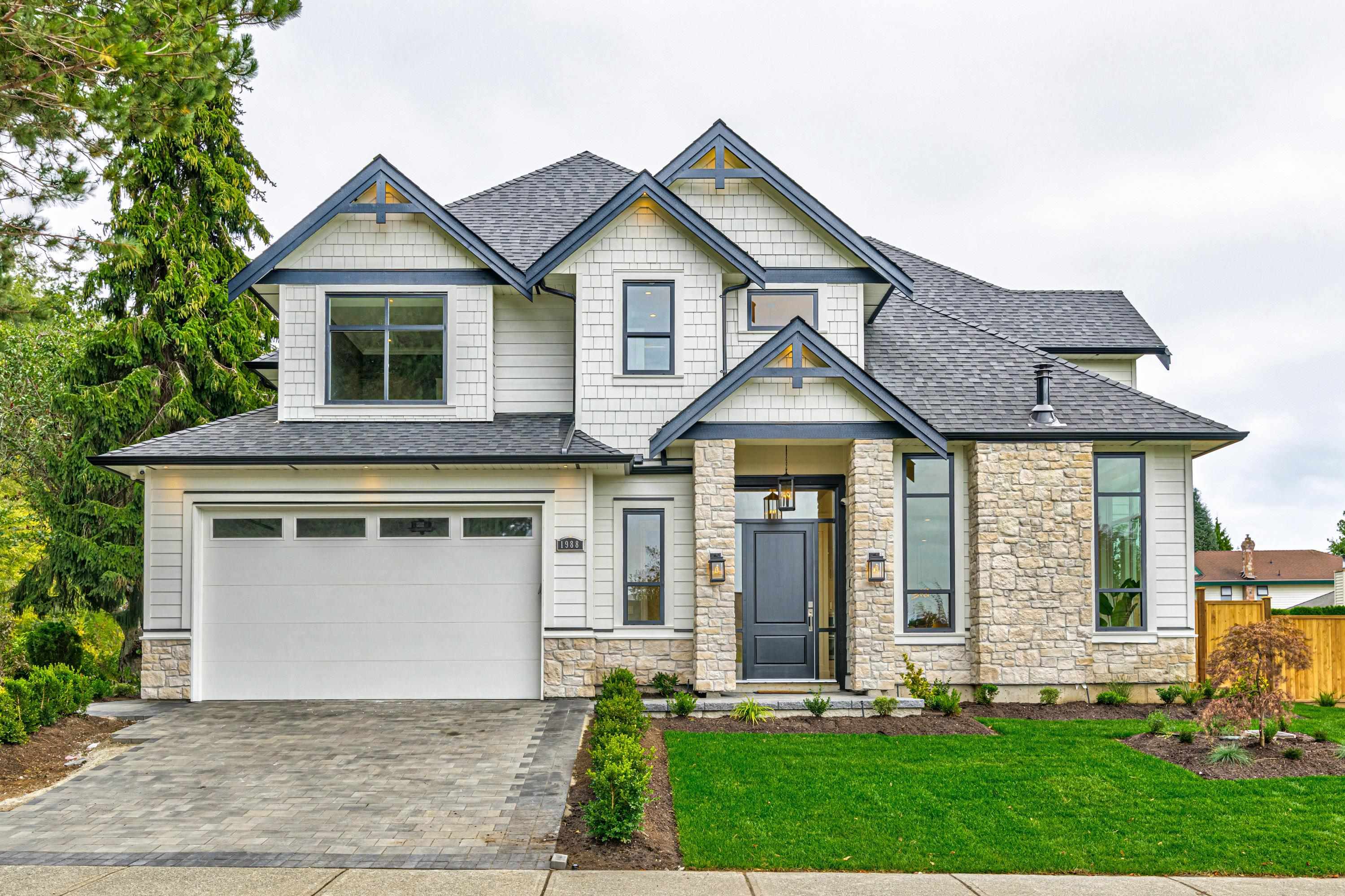 1988 143a Street, Surrey, BC, V4A 7Y8
