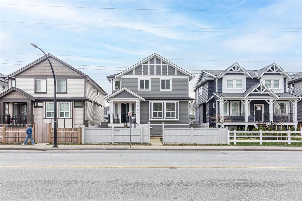 23906 Dewdney Trunk Road, Maple Ridge, BC, V4R 1W2
