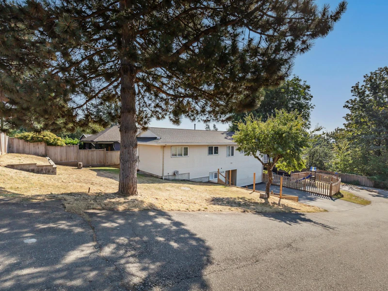 7388 Maple Street, Mission BC V2V 5S9