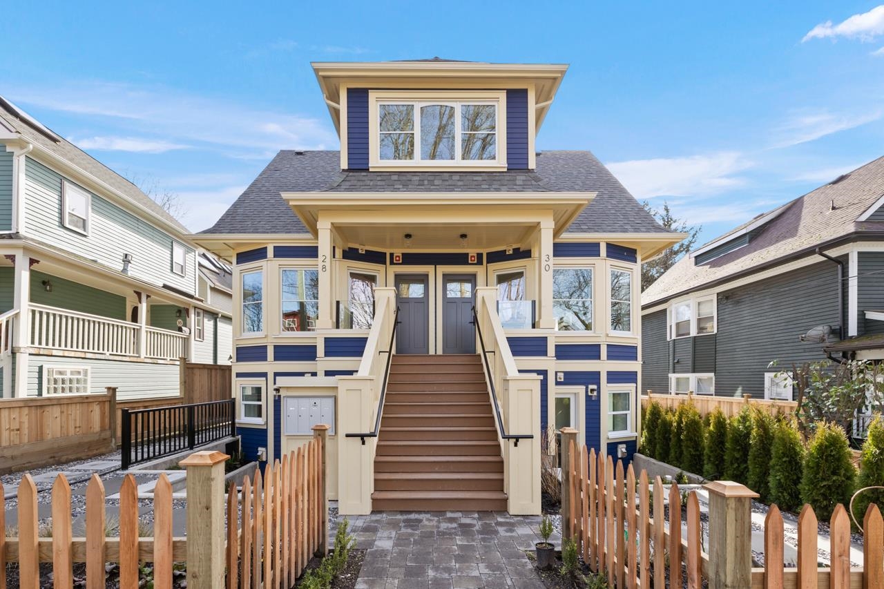 28 W 13th Avenue, Vancouver, BC, V5Y 1V6