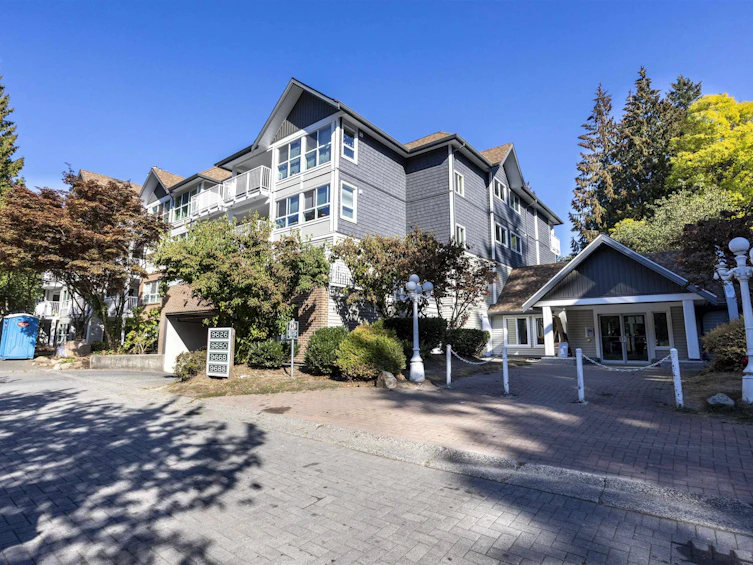405-9668 148 Street, Surrey, BC, V3R 0W2
