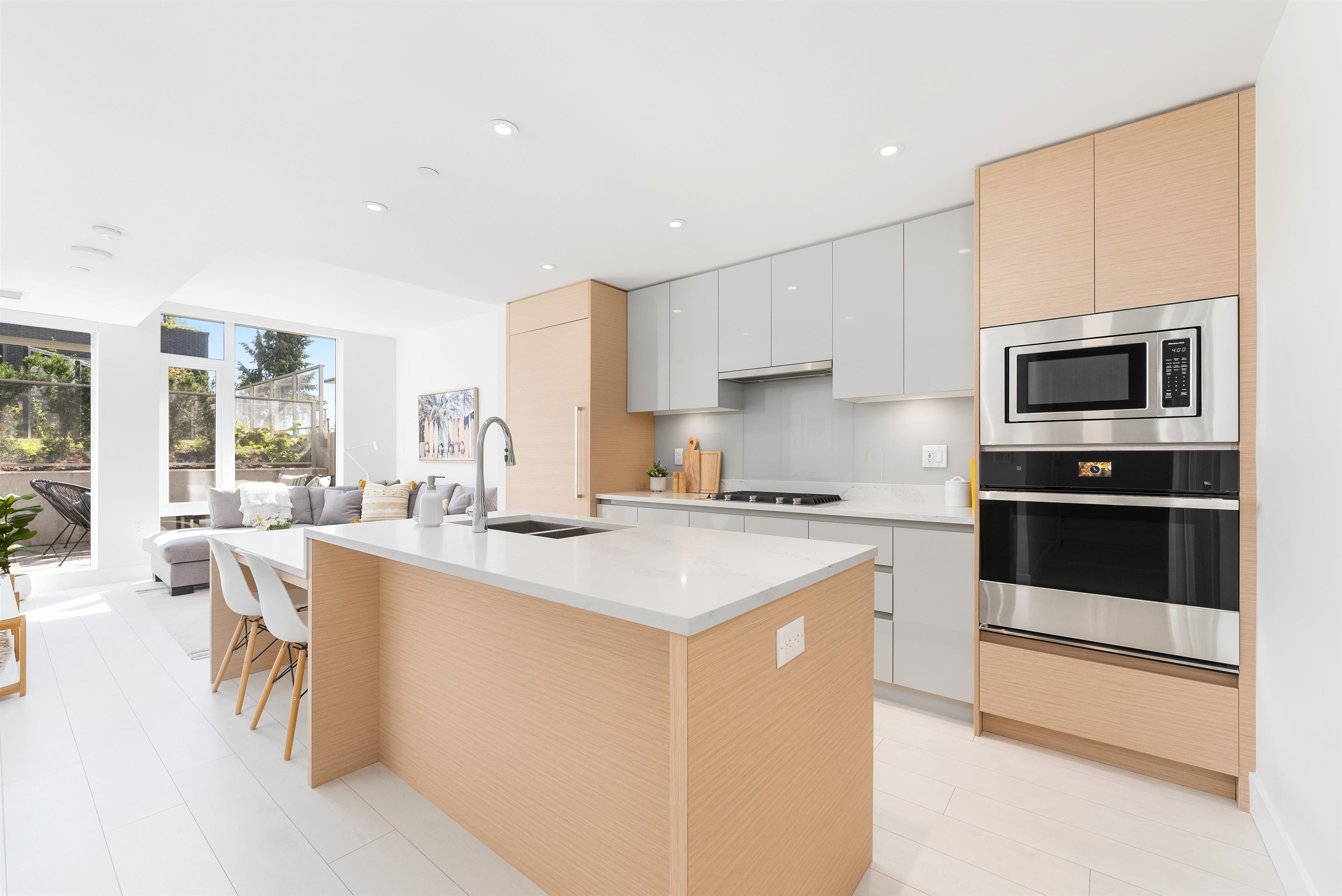 202-3538 Sawmill Crescent, Vancouver, BC, V5S 0J8