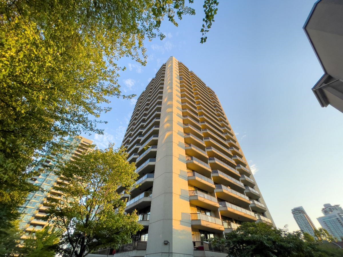 2504-4353 Halifax Street, Burnaby, BC, V5C 5Z4