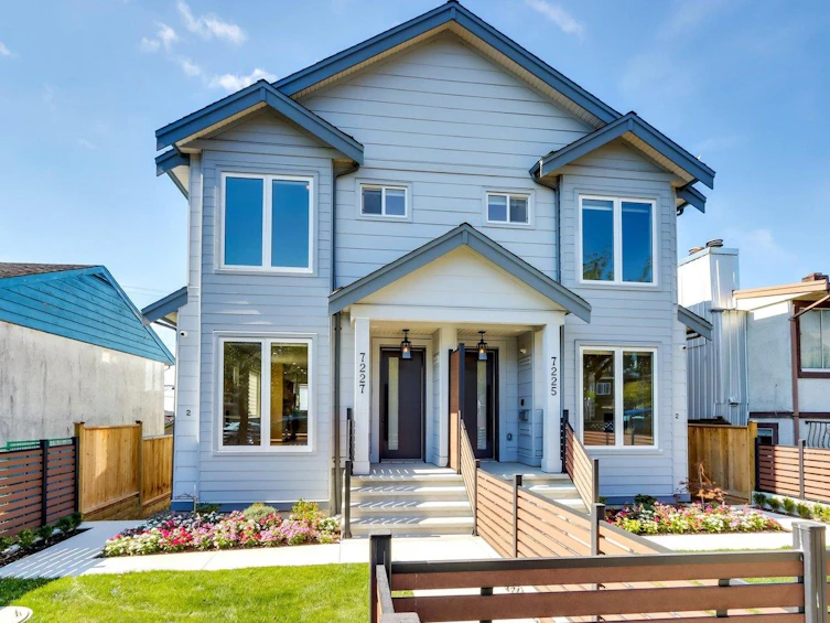 7227 Victoria Drive, Vancouver, BC, V5P 3Z2