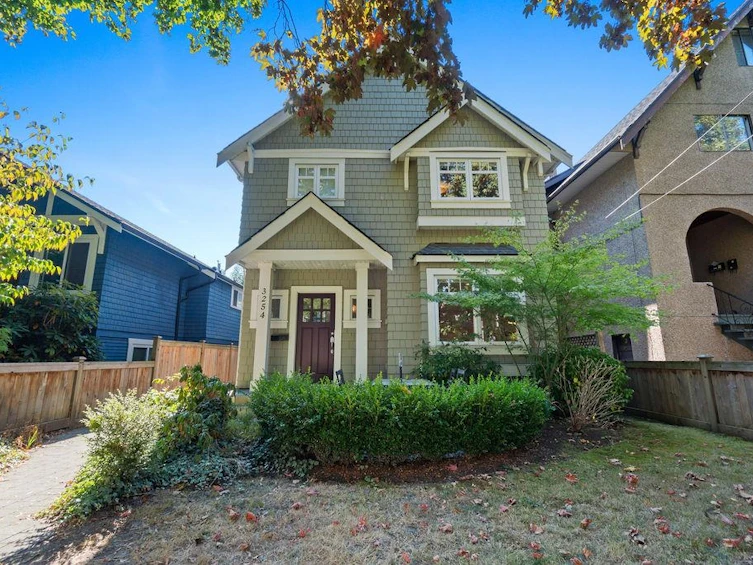 3254 W 6th Avenue, Vancouver, BC, V6K 1X8