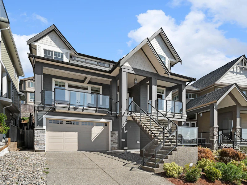 3489 Chandler Street, Coquitlam BC V3E 0K2