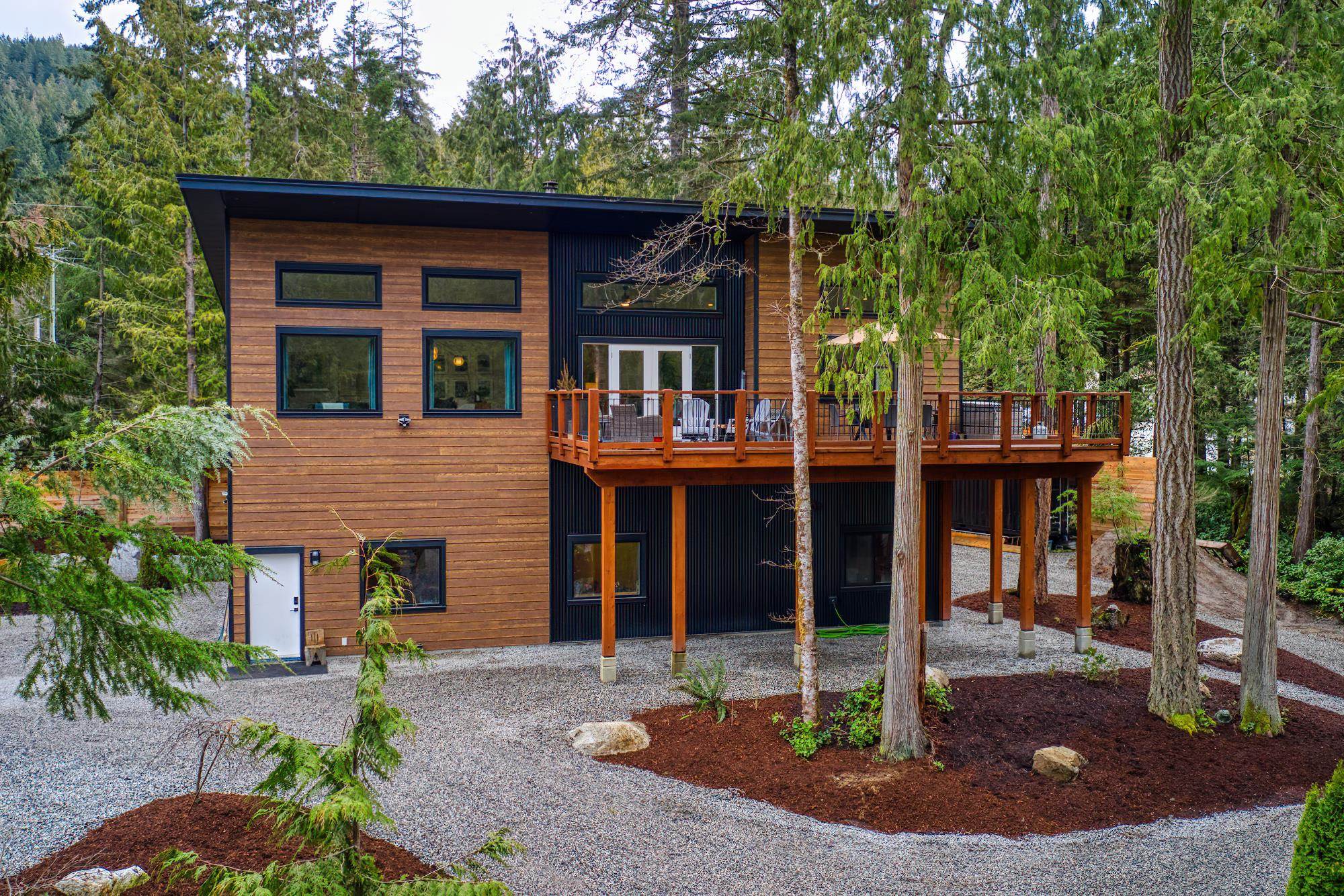 6290 Sechelt Inlet Road, Sechelt, BC, V7Z 0L3