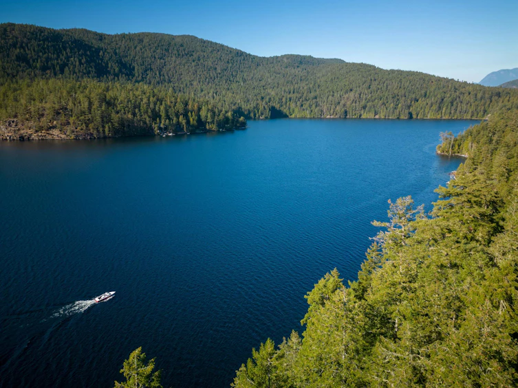 8444 West Sakinaw Lakeshore Way, Pender Harbour Egmont, BC, V0N 2H1