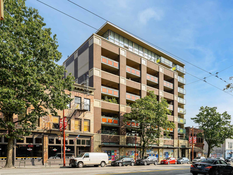 705 - 718 Main Street, Vancouver BC V6A 0B1