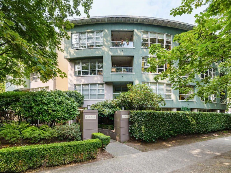 403 - 1705 Nelson Street, Vancouver BC V6G 1M6