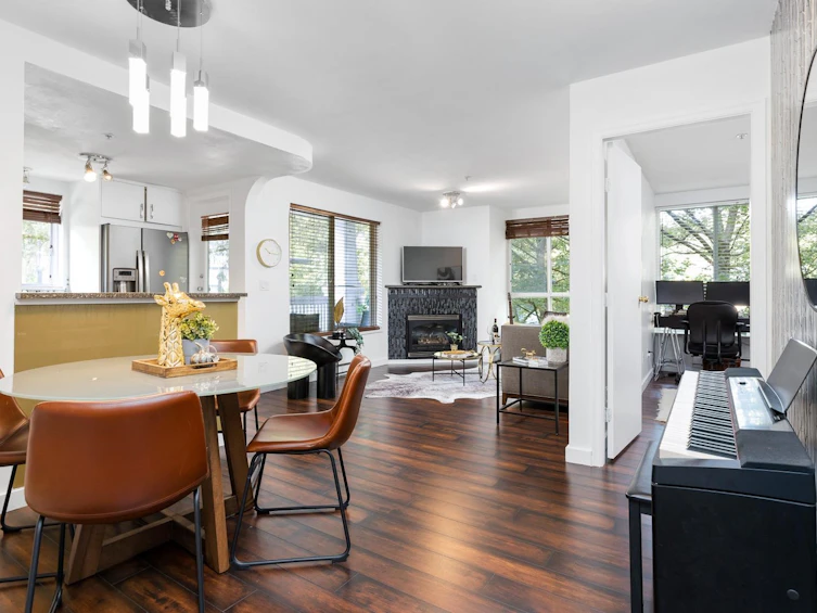 306-1111 Lynn Valley Road, North Vancouver, BC, V7J 3V4