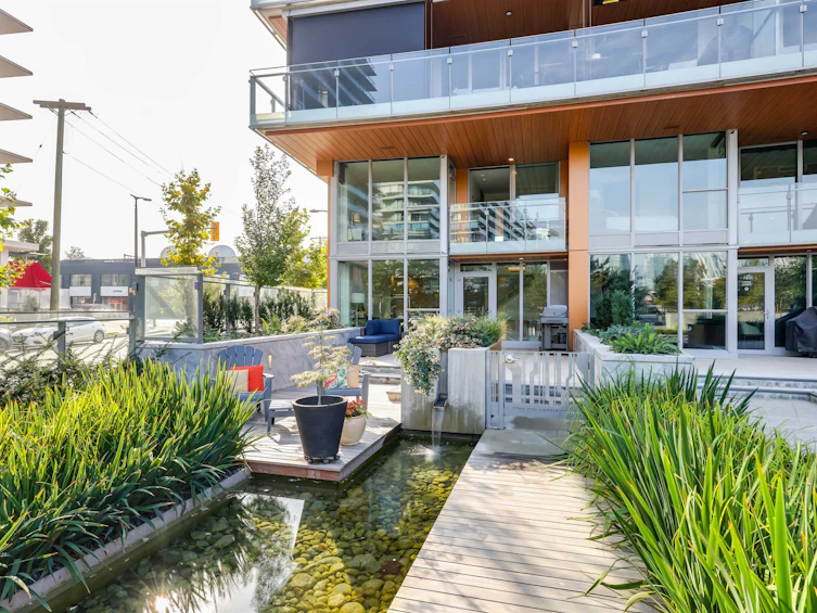 1785 Columbia Street, Vancouver, BC, V5Y 0N3