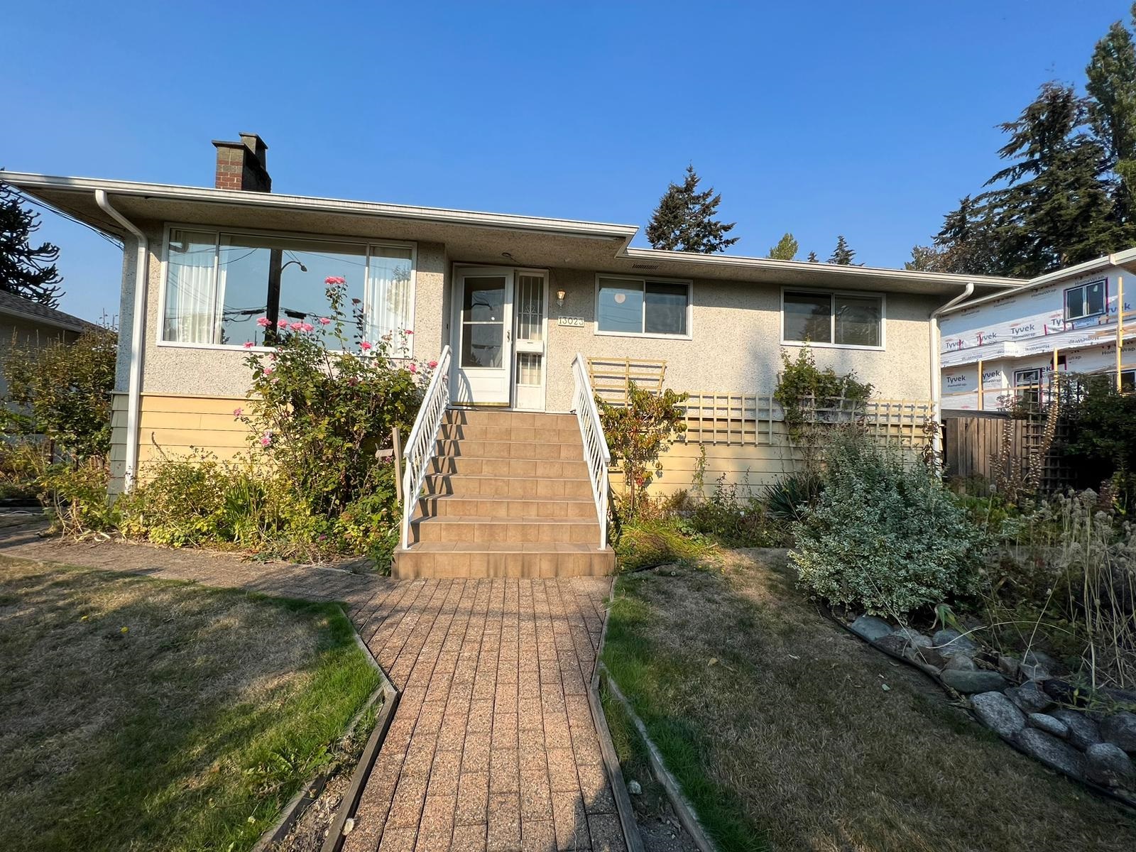 13023 100a Avenue, Surrey, BC, V3T 1J8