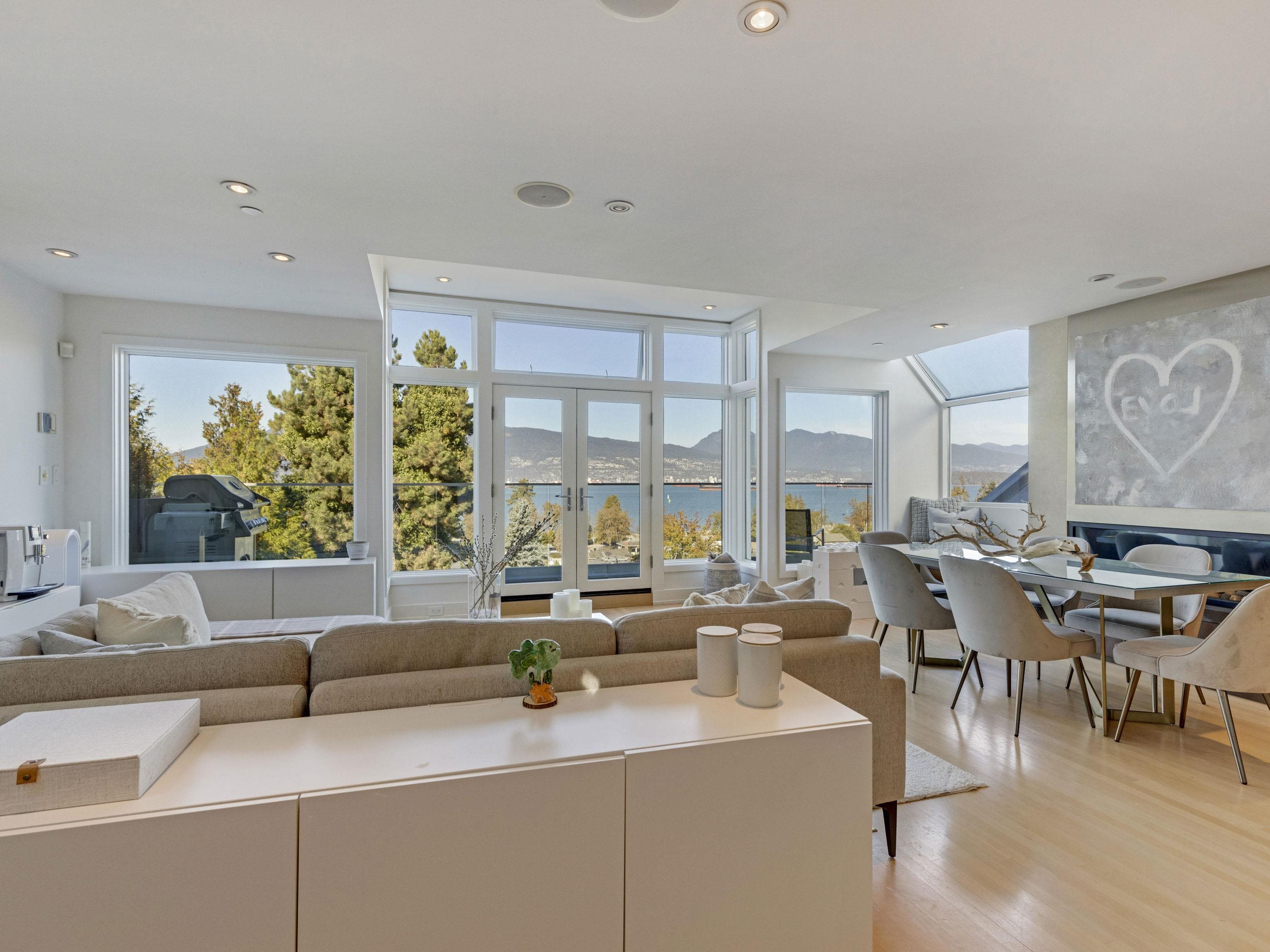 4559 W 1st Avenue, Vancouver, BC, V6R 1H7