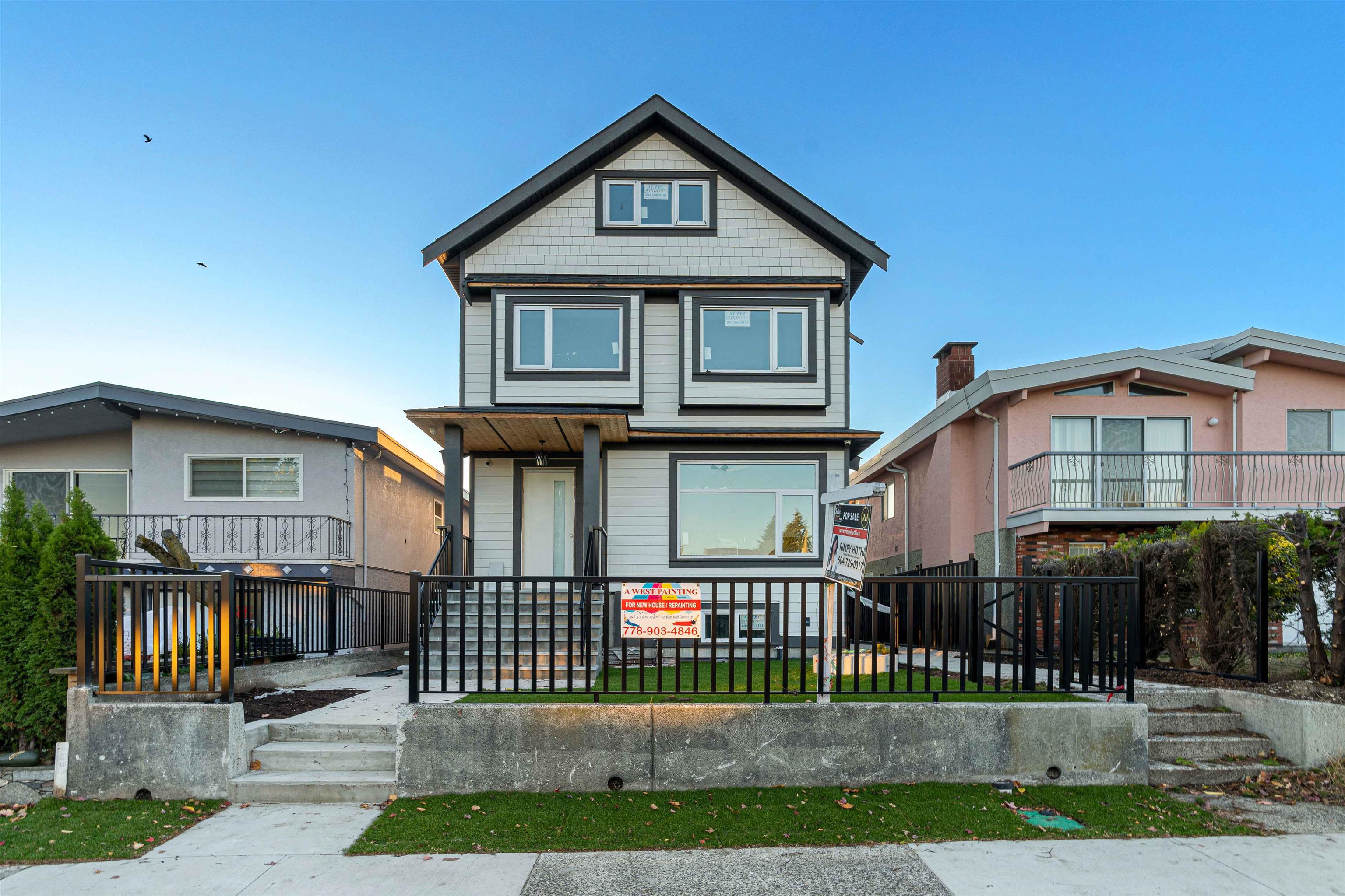 6751 Knight Street, Vancouver, BC, V5P 2W4