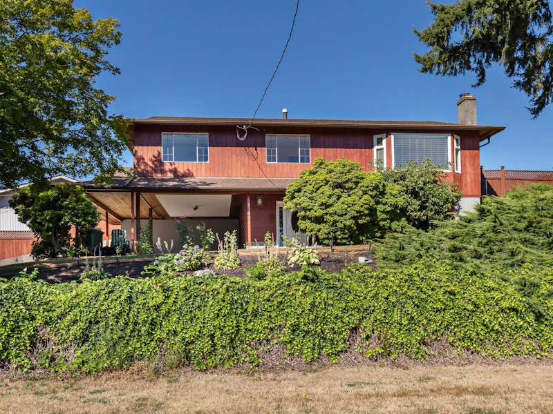 8369 Cade Barr Street, Mission BC V2V 5J9