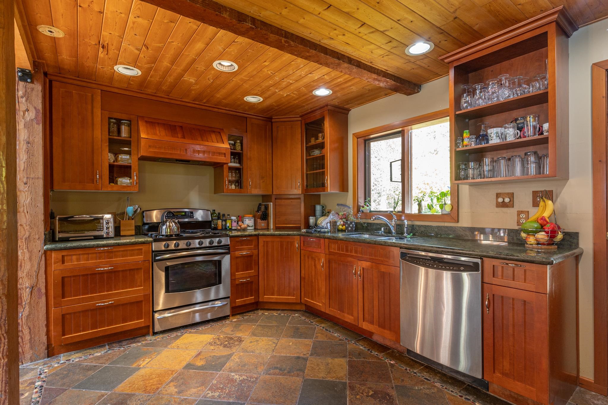 2-3776 Sunshine Coast Highway, Roberts Creek, BC, V0N 2W1 - 11