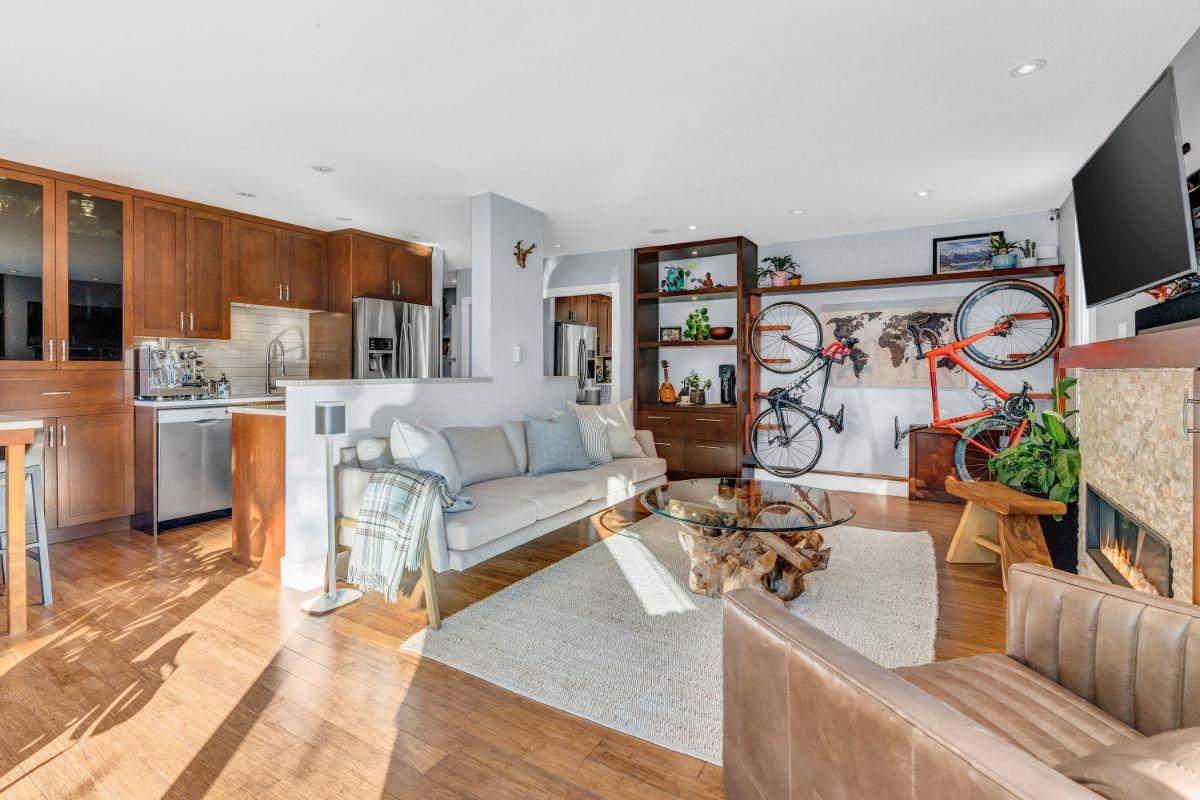 110-1425 Cypress Street, Vancouver, BC, V6J 3L1