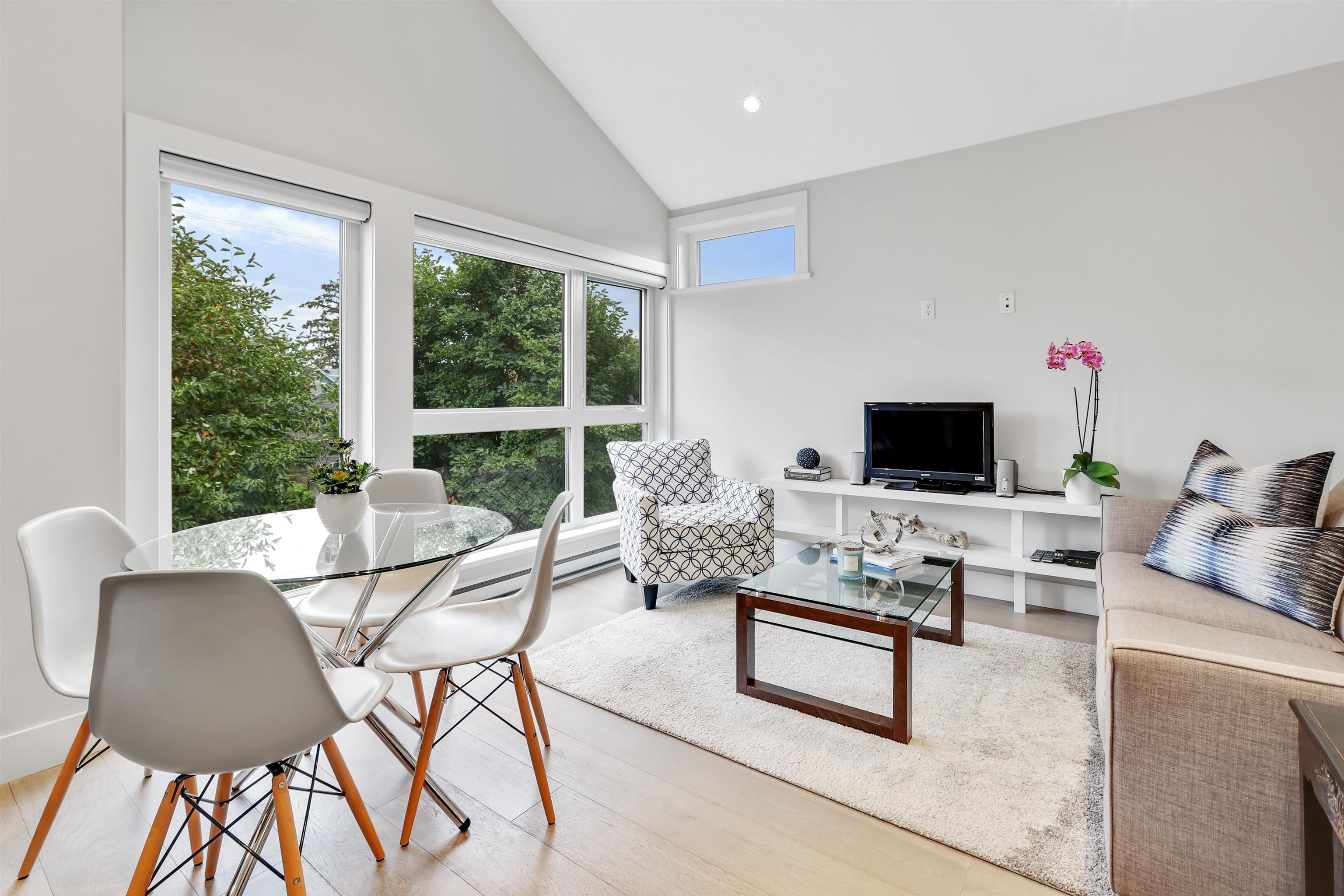 1669 Kitchener Street, Vancouver, BC, V5L 2W1