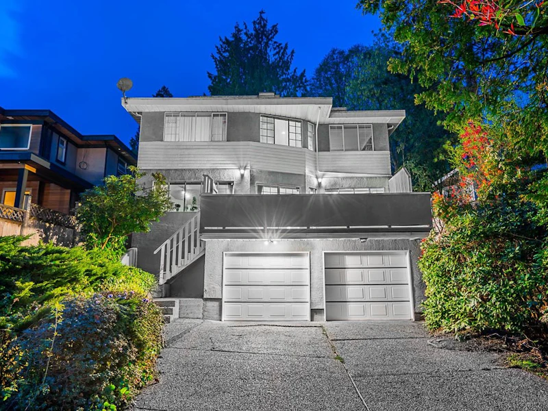 1444 Fulton Avenue, West Vancouver BC V7T 1P1