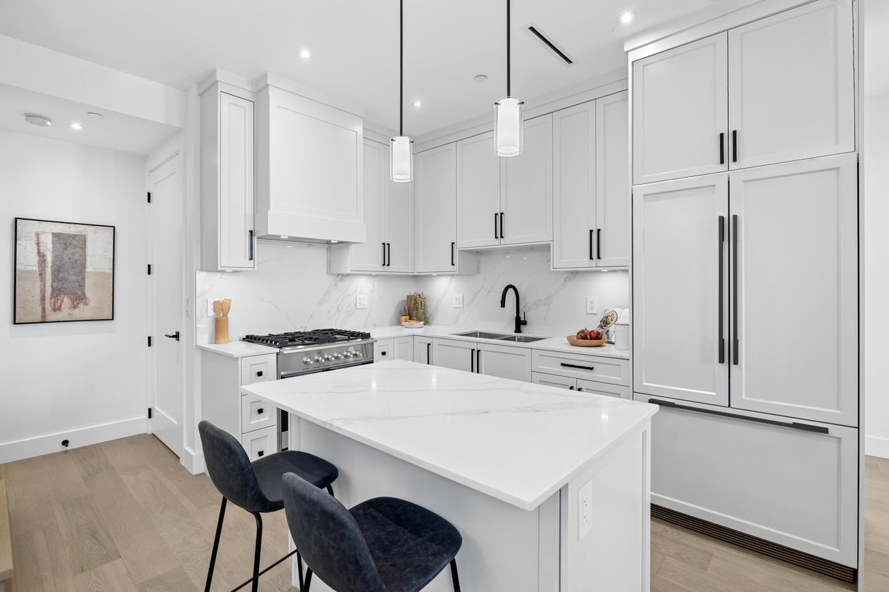 1221 E 27th Avenue, Vancouver, BC, V5V 2L9