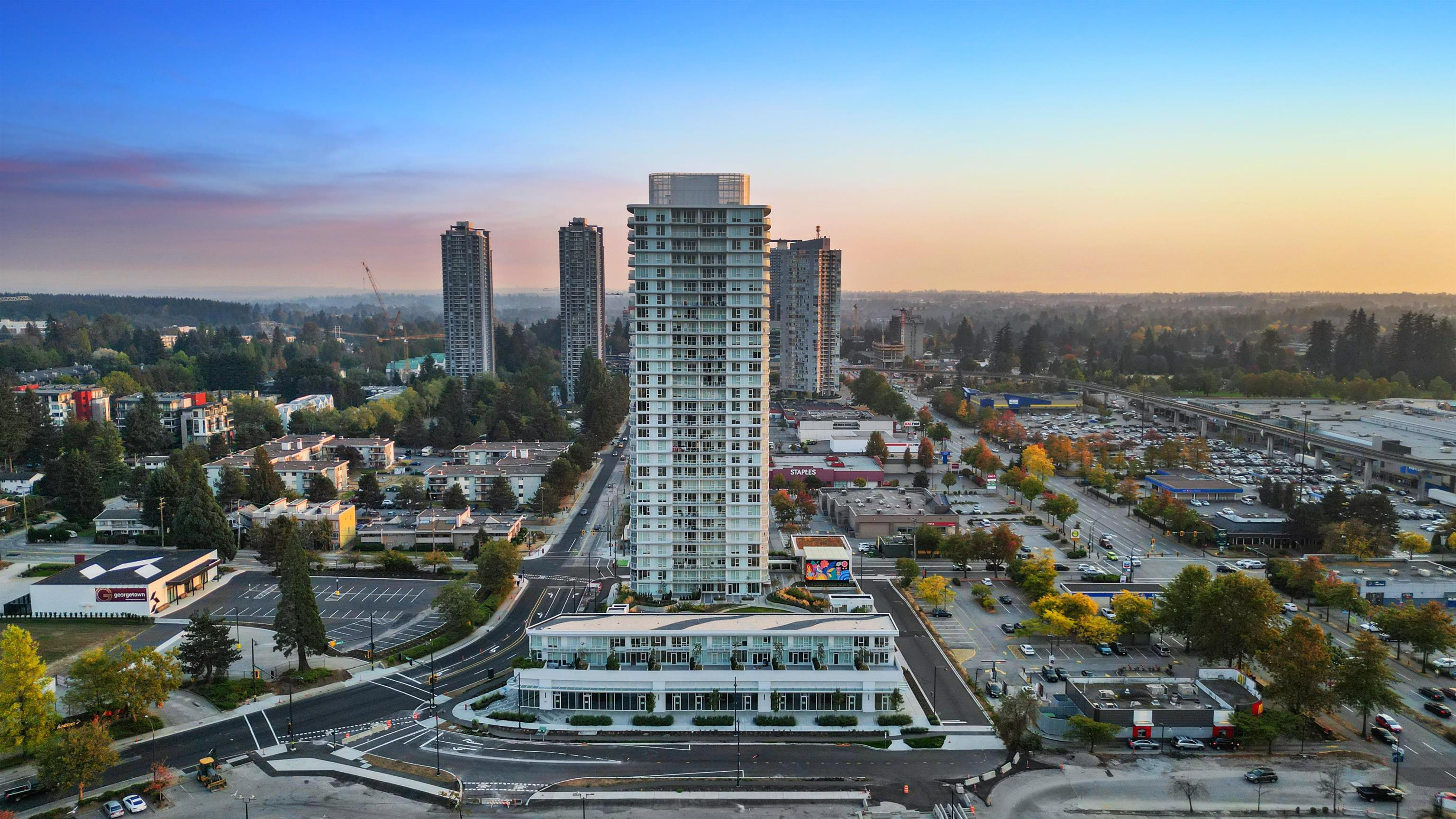TH4-10225 Whalley Boulevard, Surrey, BC, V3T 1N7