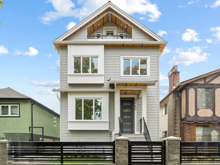 3362 E 28th Avenue, Vancouver, BC, V5R 1T3