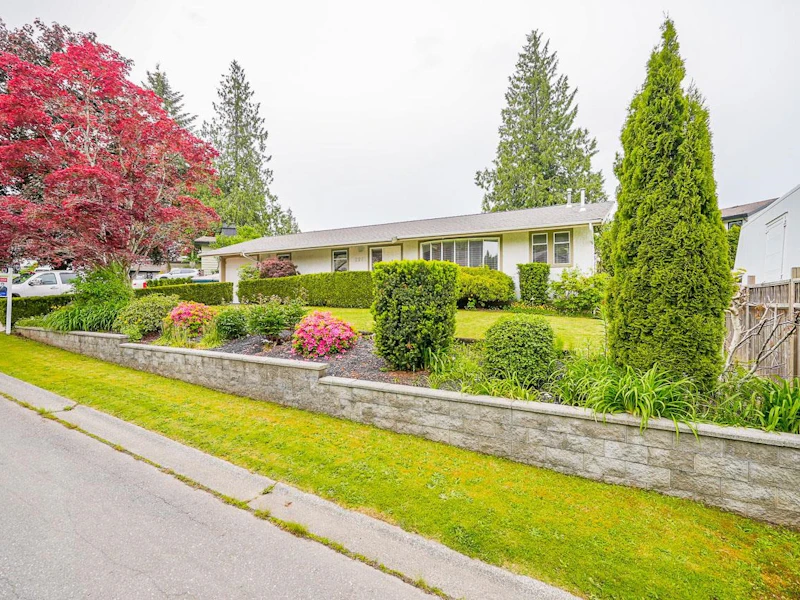 2281 Brewster Place, Abbotsford BC V2S 5P9