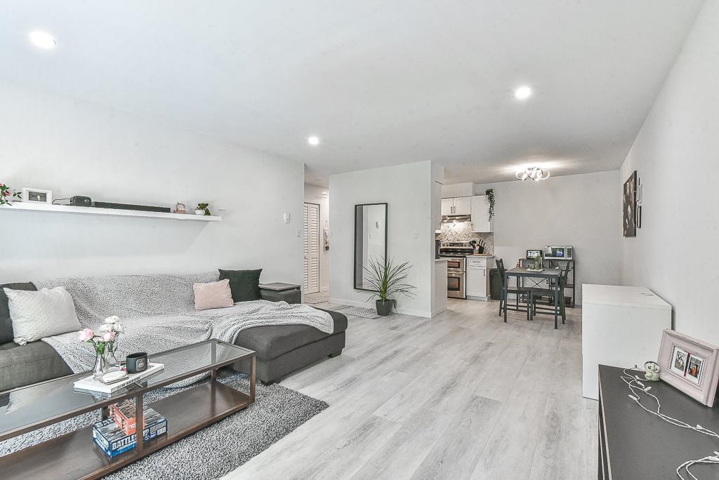 307-15268 100 Avenue, Surrey, BC, V3R 7V1