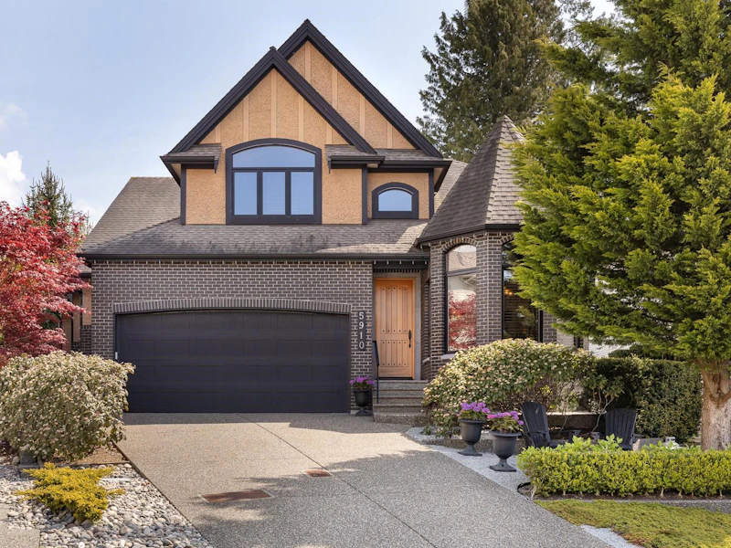 5910 165a Street, Surrey BC V3S 4G2