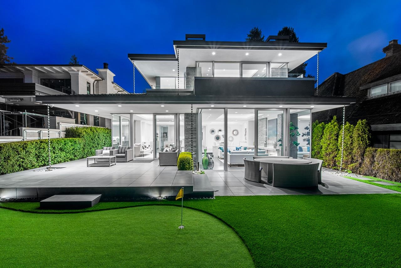2878 Bellevue Avenue, West Vancouver, BC, V7V 1E8