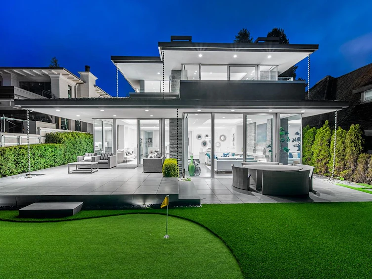 2878 Bellevue Avenue, West Vancouver, BC, V7V 1E8