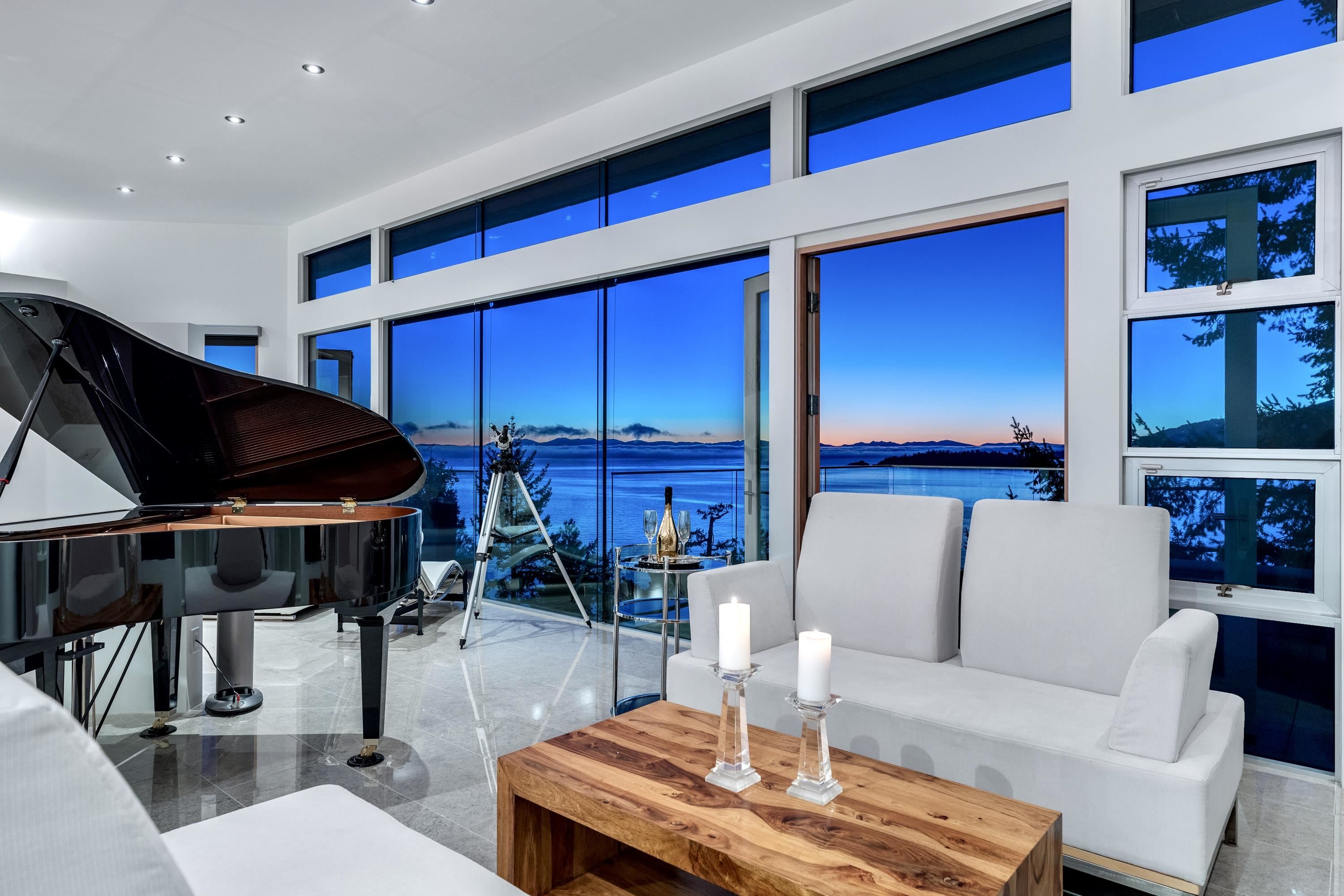 5517 Ocean Place, West Vancouver, BC, V7W 1N7