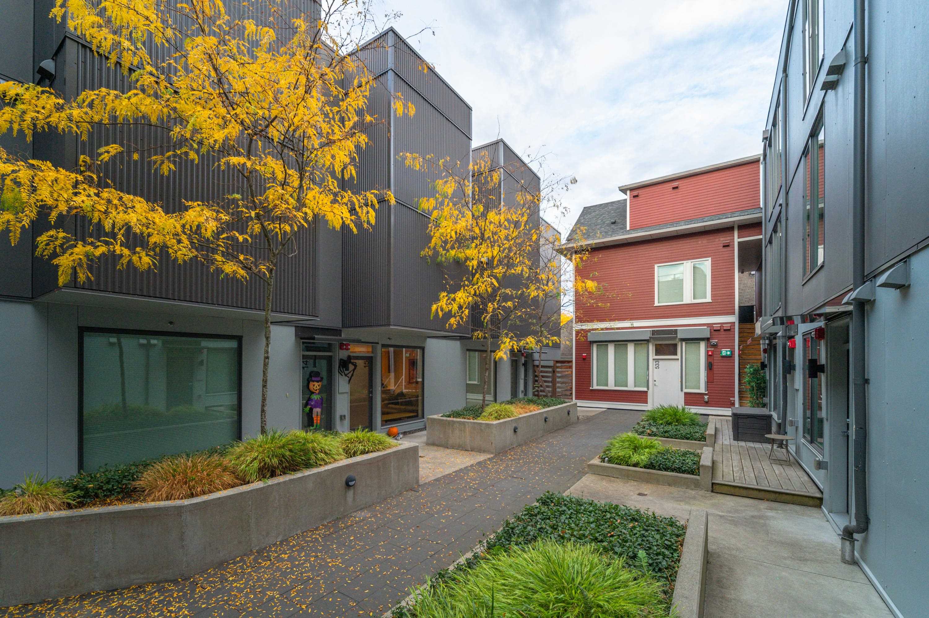 15-531 E 16th Avenue, Vancouver, BC, V5T 2V1