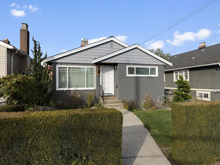 2107 E 36th Avenue, Vancouver, BC, V5P 1C9