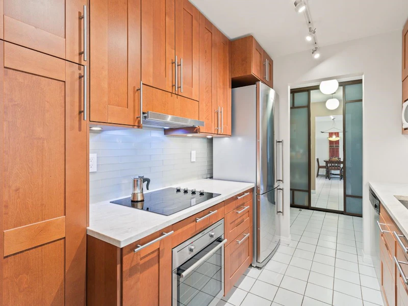 207 - 1825 W 8th Avenue, Vancouver BC V6J 1V9